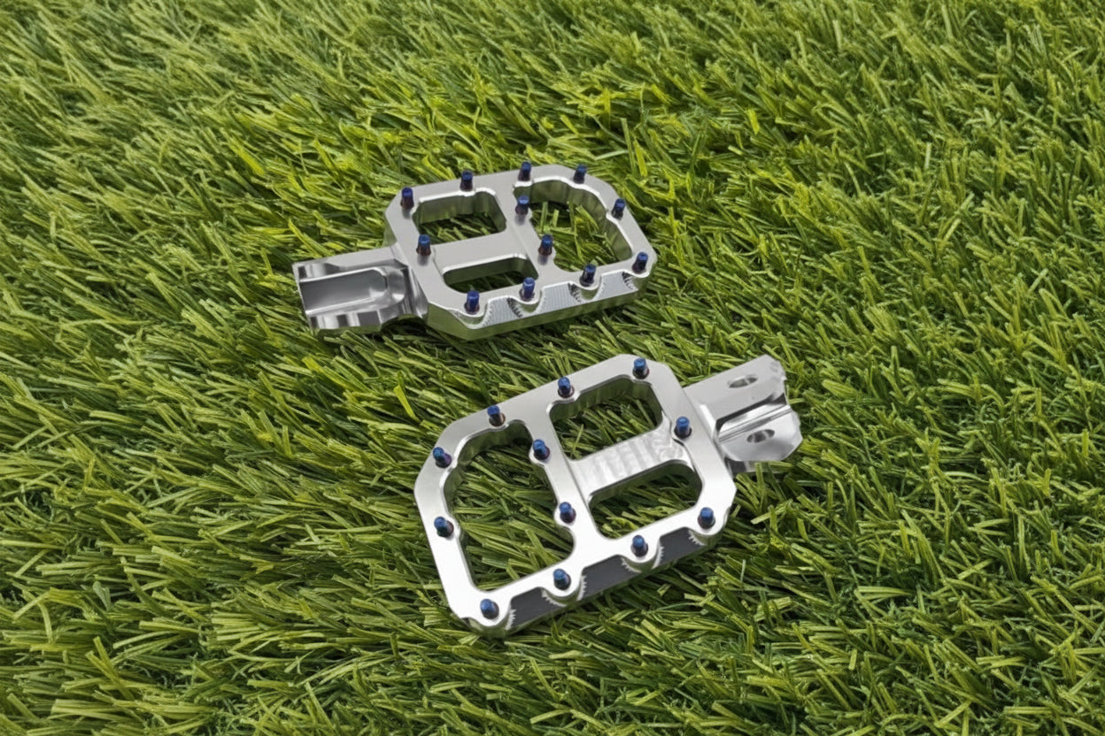 Titanium Bolts Style Upgraded Foot Pegs